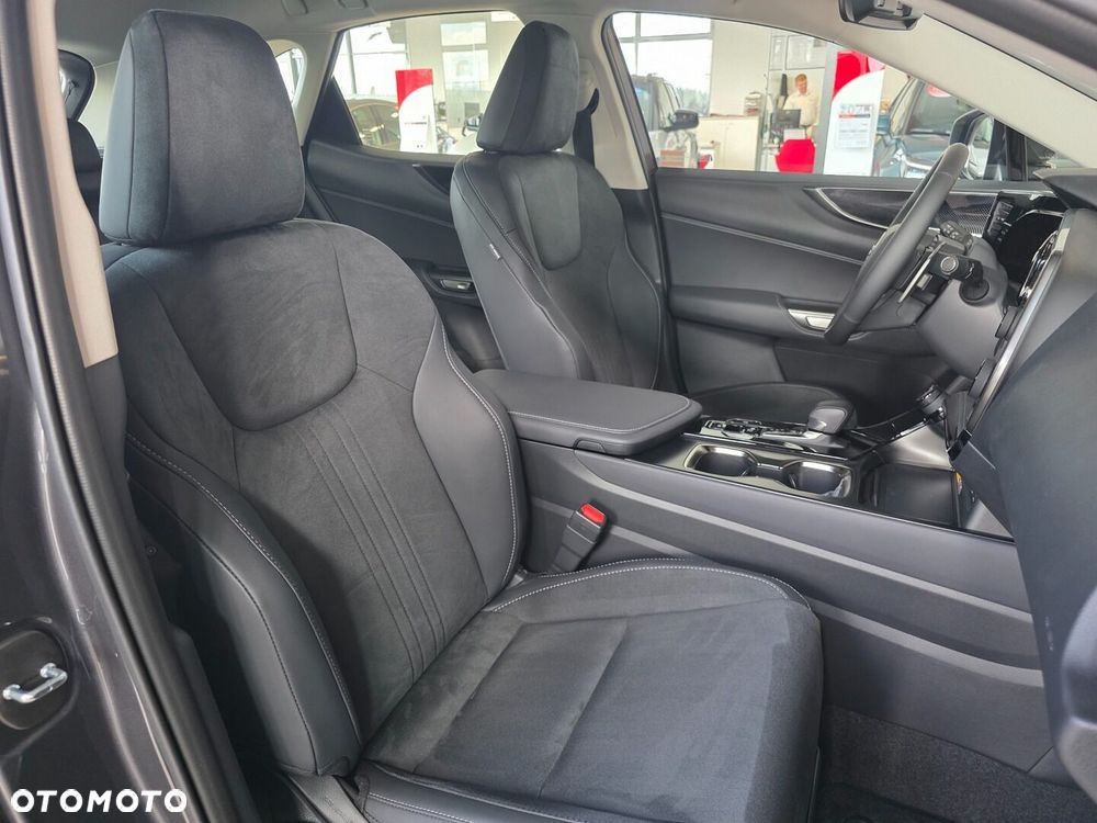 Lexus NX - 8