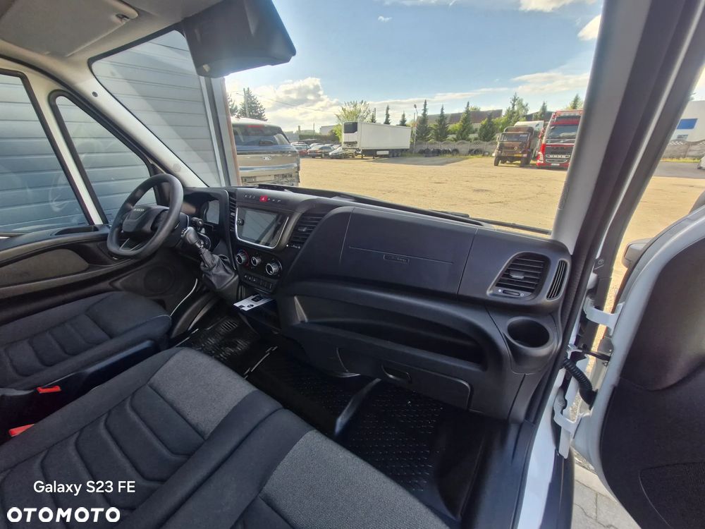 Iveco 35s16 - 28