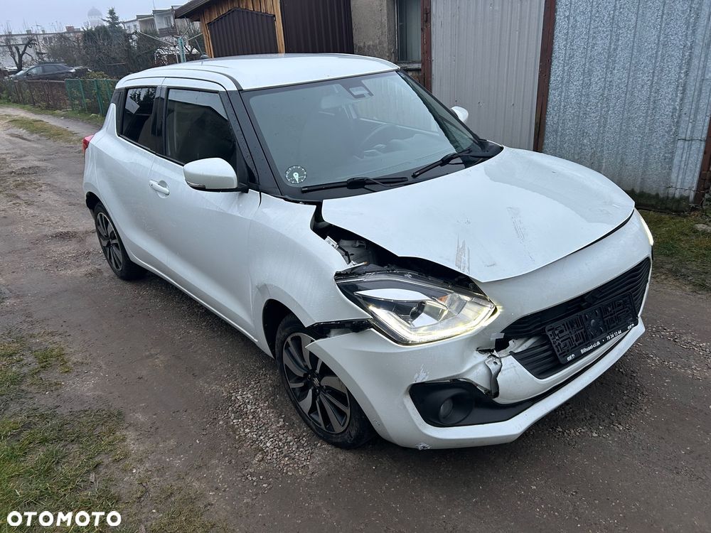 Suzuki Swift 1.2 Premium Plus - 2