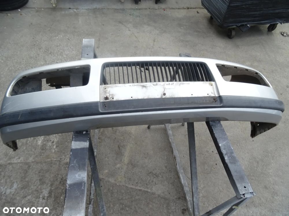 Zderzak Skoda Octavia Przód Lakier(9102) - 1