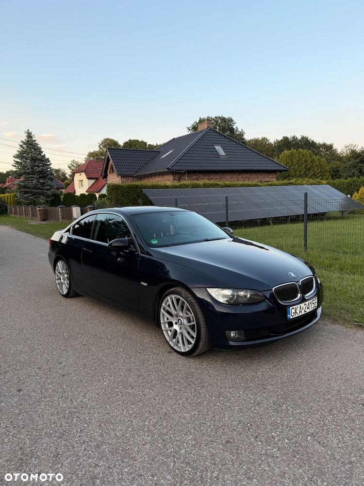 BMW Seria 3 325i - 1