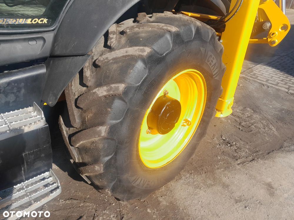 JCB JCB 4CX AEC  2018r - 18