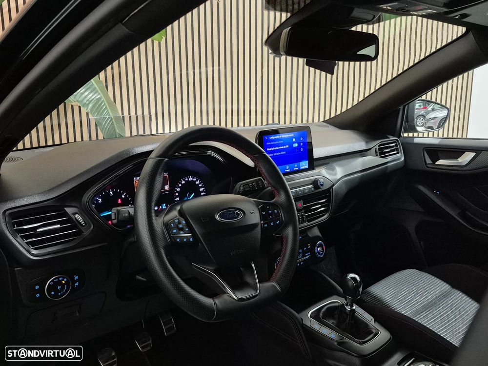 Ford Focus 1.5 TDCi ECOBlue ST-Line - 14