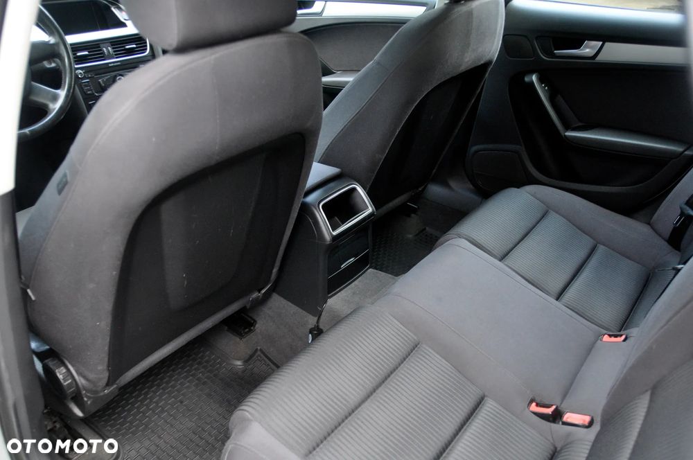 Audi A4 Avant 2.0 TDI - 7