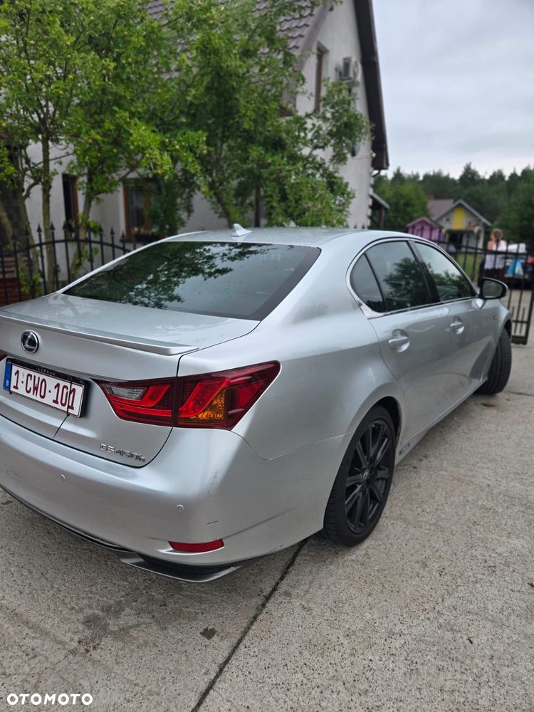 Lexus GS 450h - 10