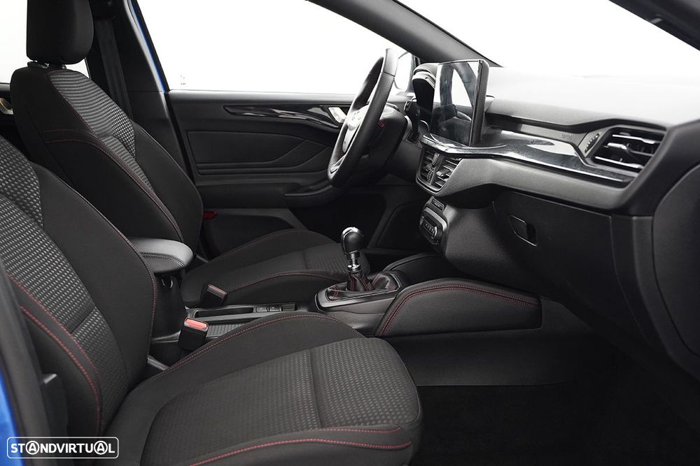 Ford Focus 1.0 EcoBoost MHEV ST-Line - 20