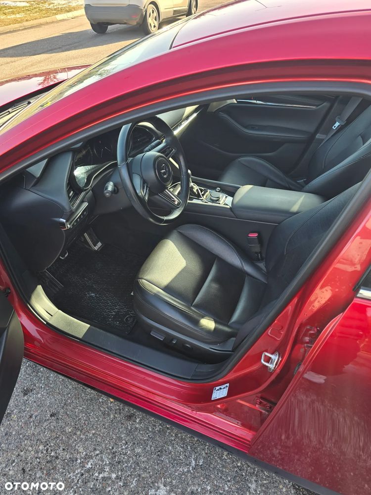 Mazda 3 2.0 mHEV Hikari - 21