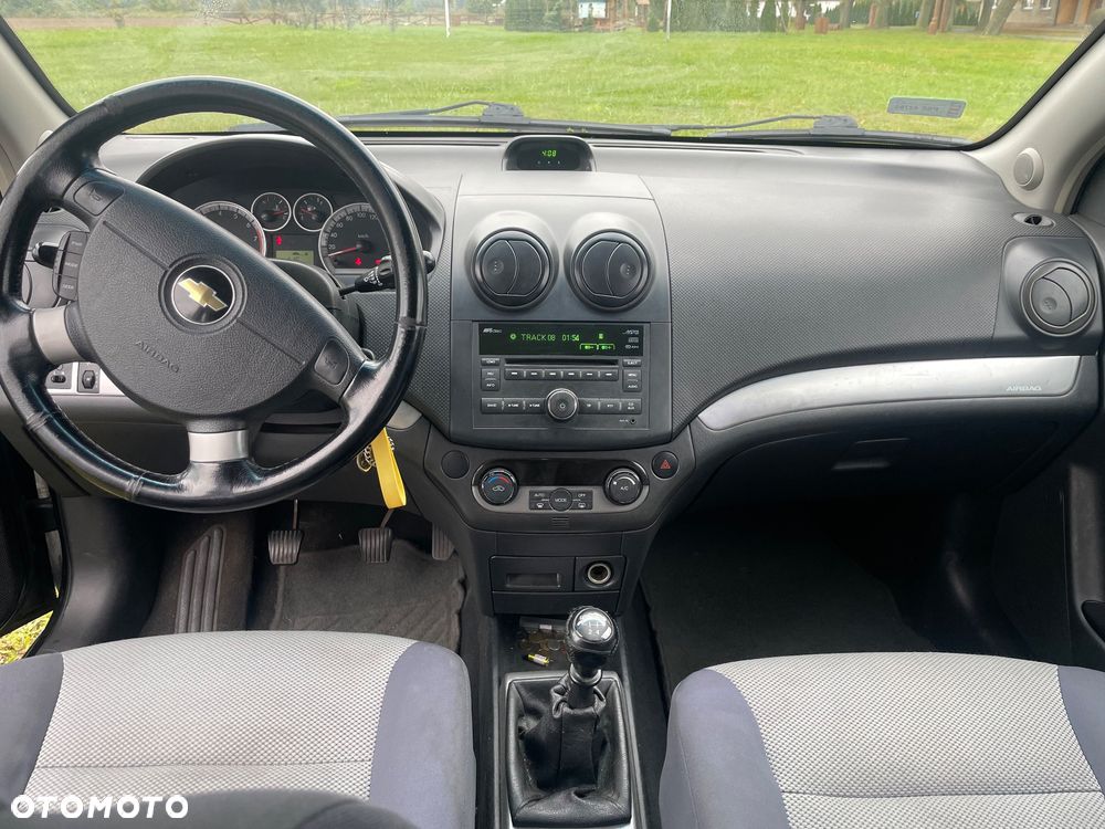Chevrolet Aveo - 6