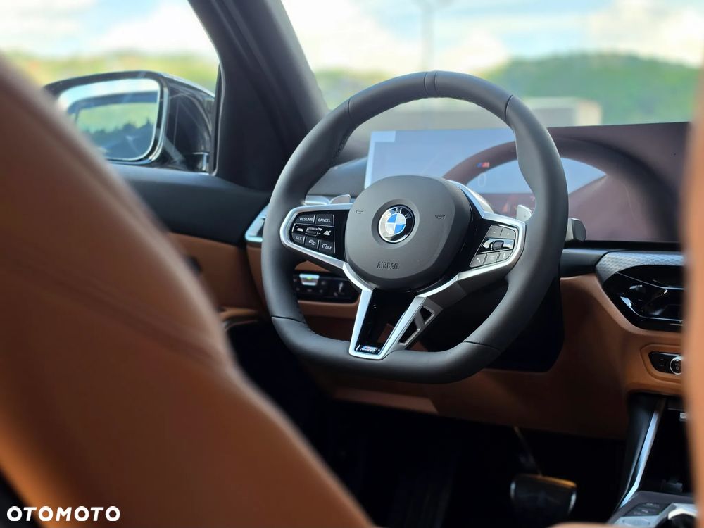BMW Seria 3 320i xDrive M Sport sport - 30