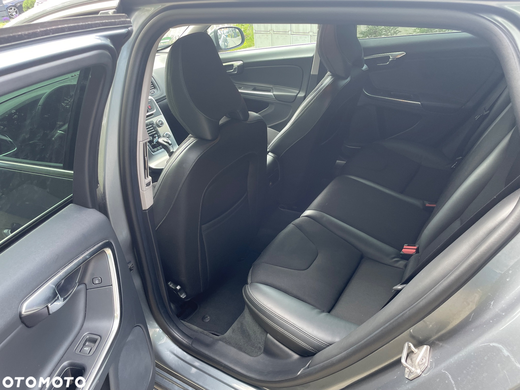 Volvo V60 T4 Drive-E Momentum - 11