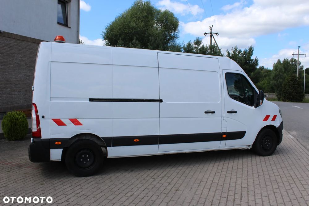 Nissan NV400 - 9