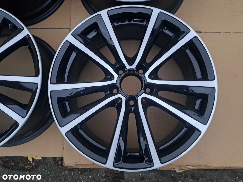 Oryg. Mercedes B-Klasa 18 246 A246 A2464010600 A-Klasa CLA 176 A176 - 2