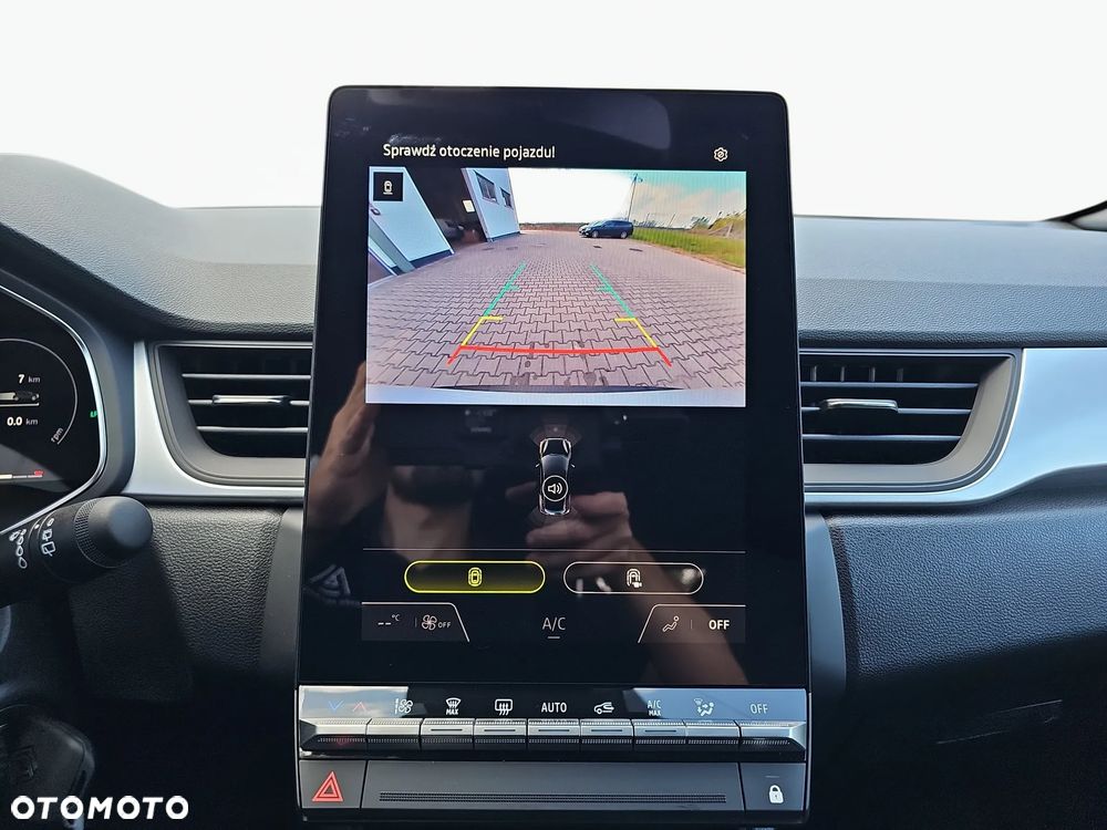 Renault Captur - 19