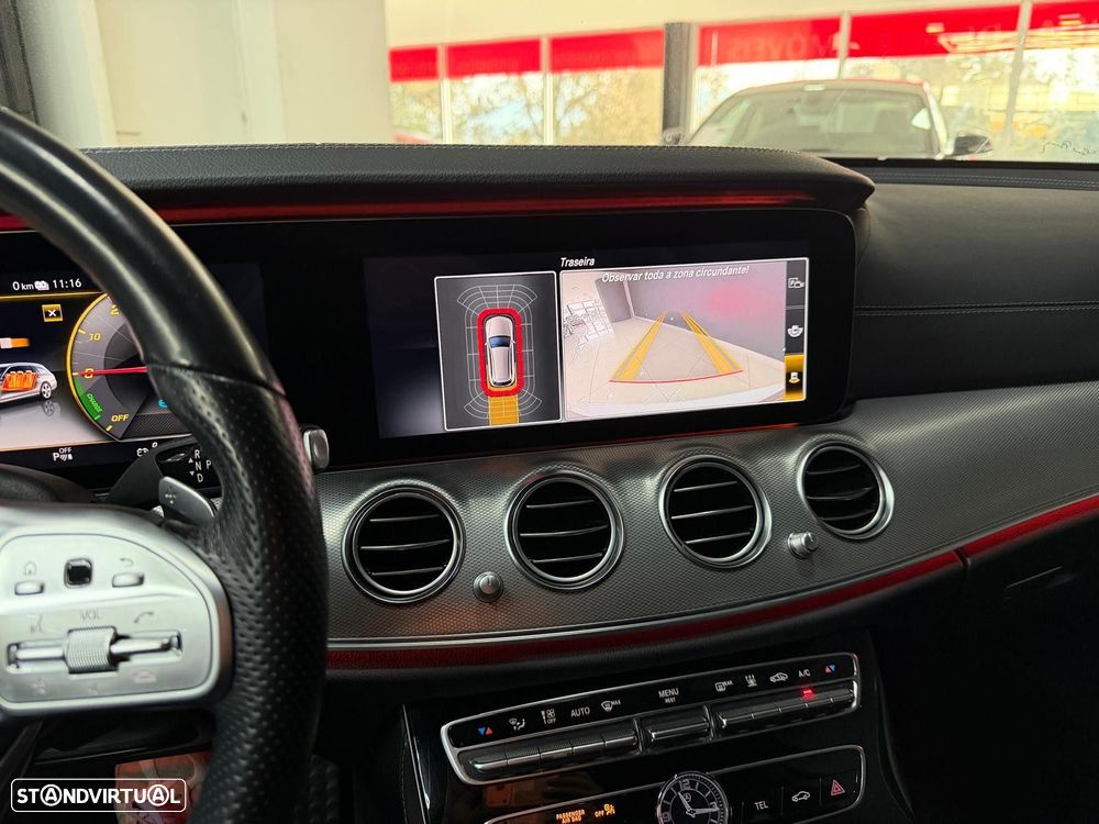 Mercedes-Benz E 300 de AMG Line - 26