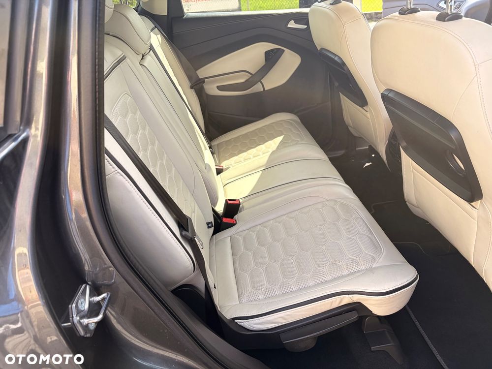 Ford Kuga 2.0 TDCi 4x4 Vignale - 23