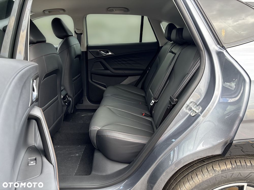 MG HS 1.5T HEV+ Exclusive - 11