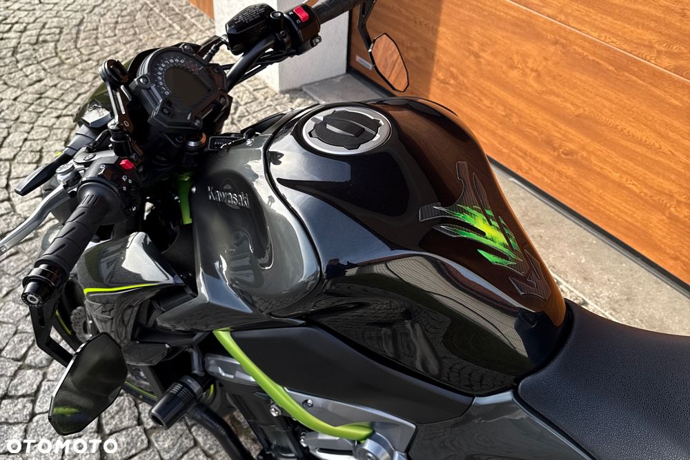Kawasaki Z 900 - 36