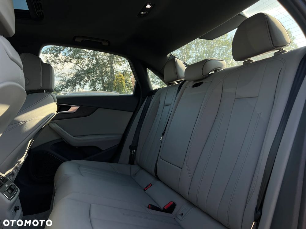 Audi A4 Limousine - 26