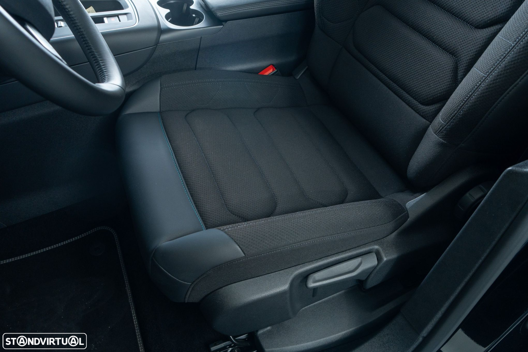 Citroën C5 Aircross 1.6 Hybrid C-Series e-EAT8 - 6