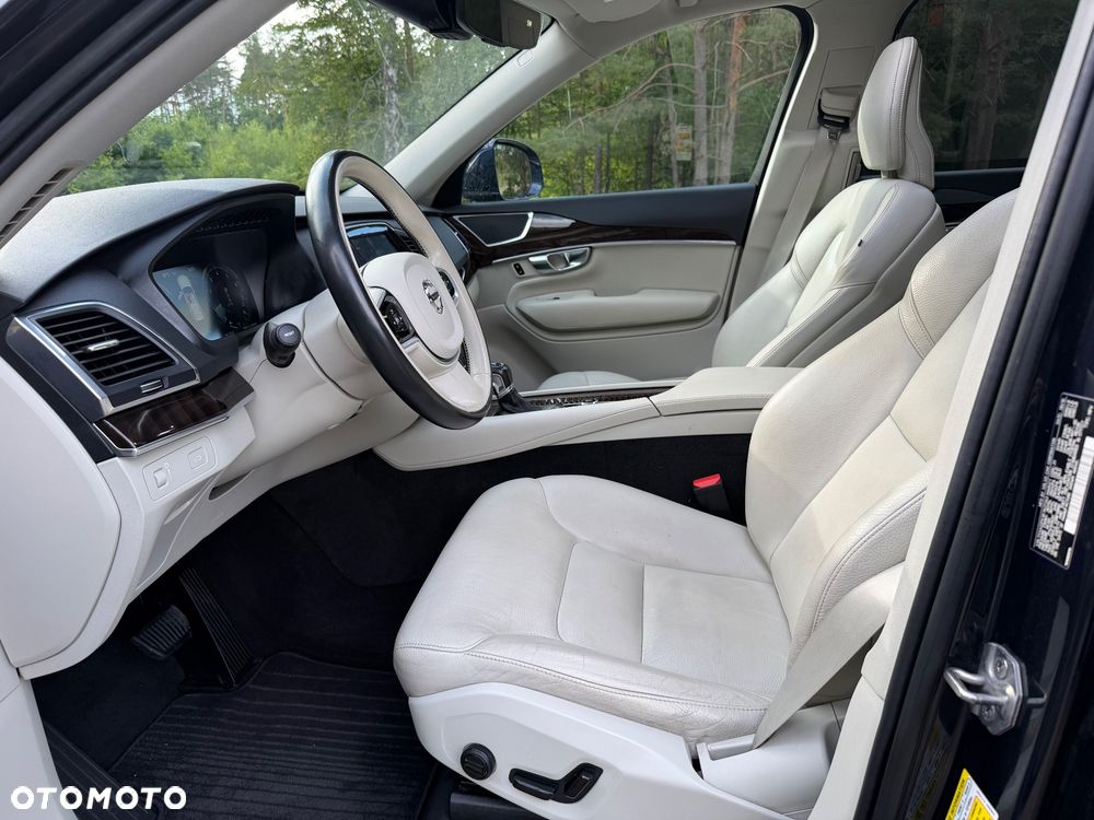 Volvo XC 90 - 11