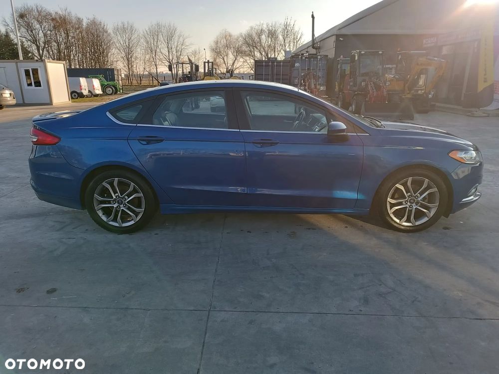Ford Fusion - 7