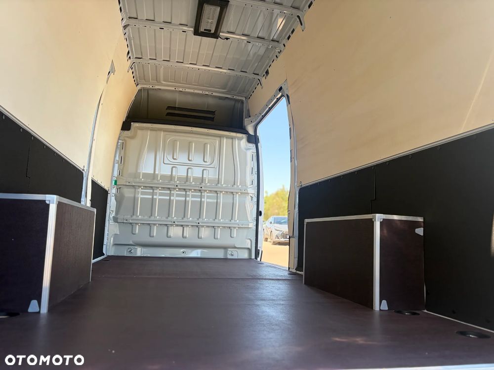 Toyota Proace MAX - 12