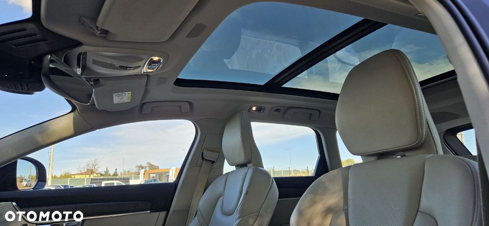 Volvo V90 Cross Country B5 D AWD Pro - 30