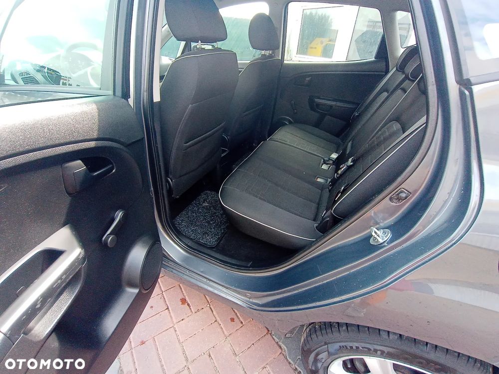 Kia Venga 1.4 L - 23