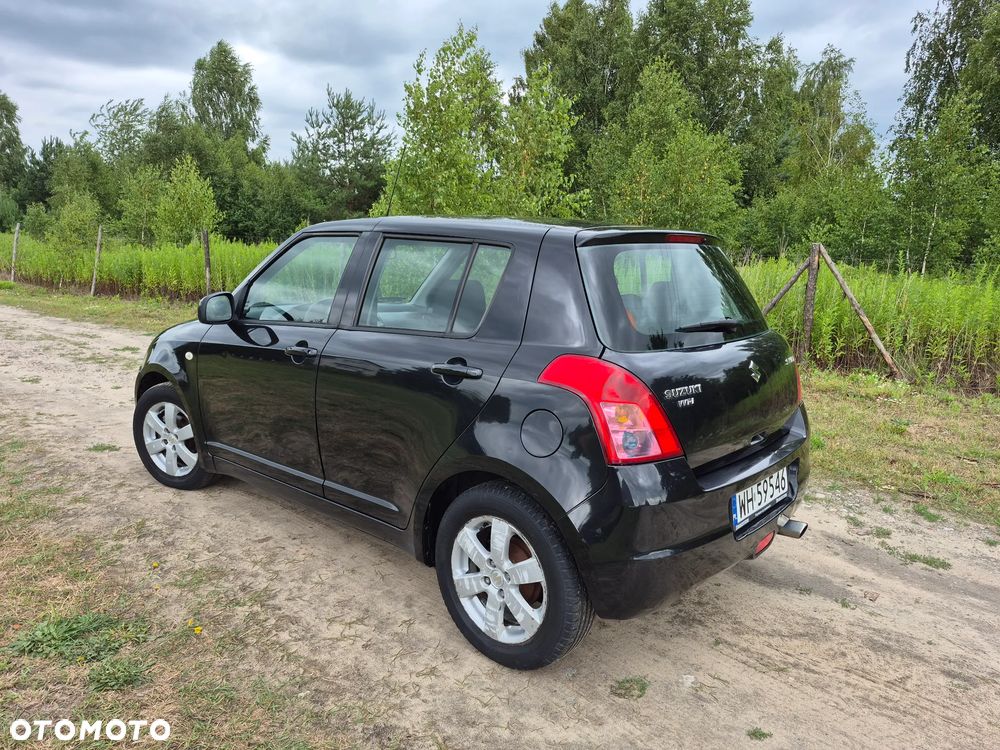 Suzuki Swift 1.3 Club - 28