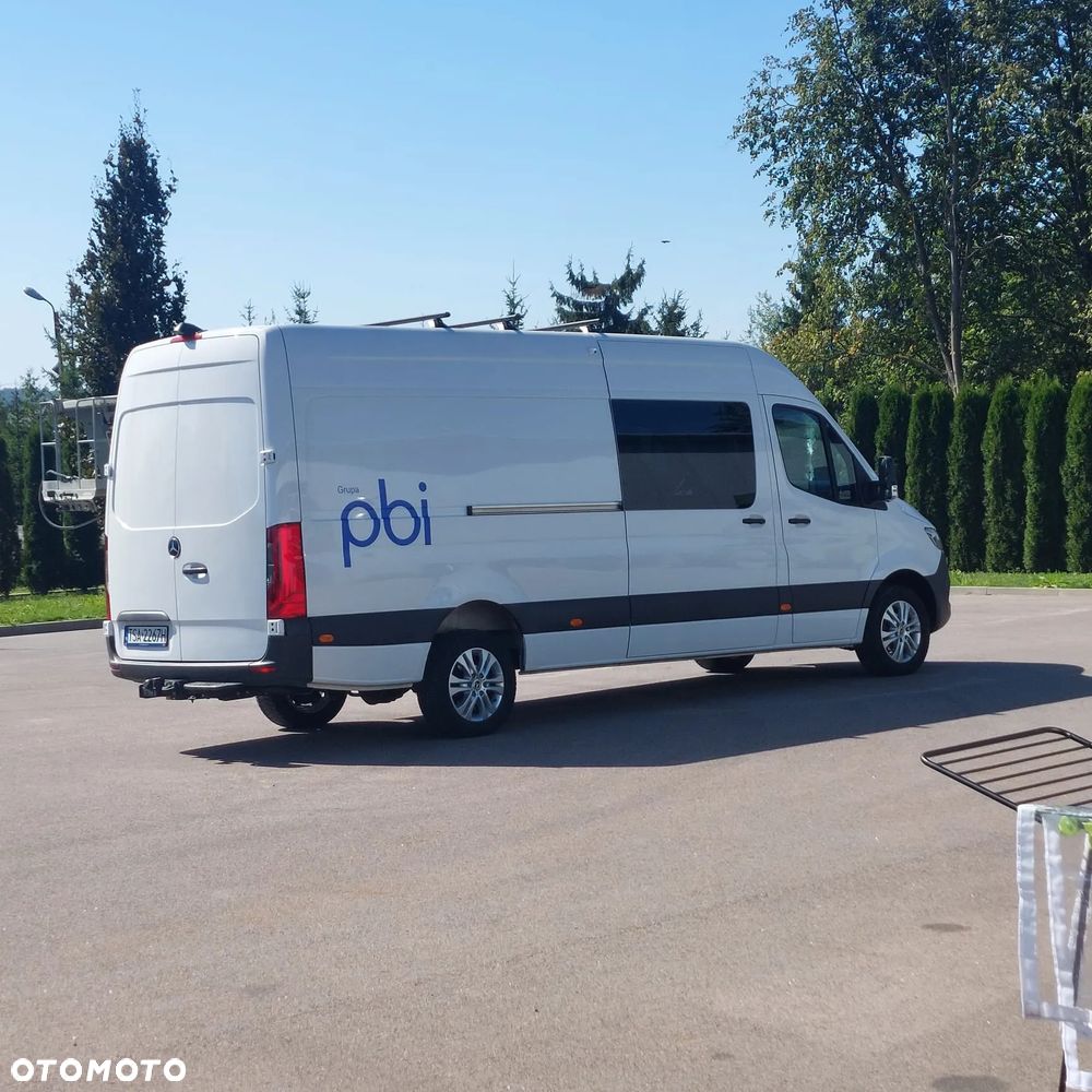 Mercedes-Benz Sprinter - 1