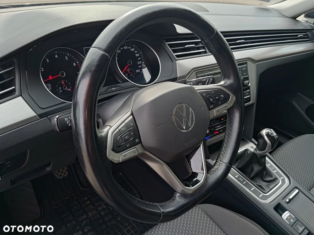 Volkswagen Passat 1.5 TSI EVO Essence - 16