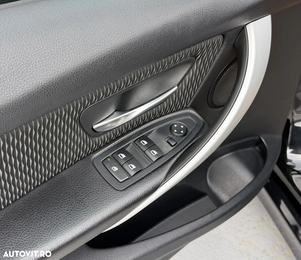 BMW Seria 3 320d Efficient Dynamics Edition Blue Perf. - 25