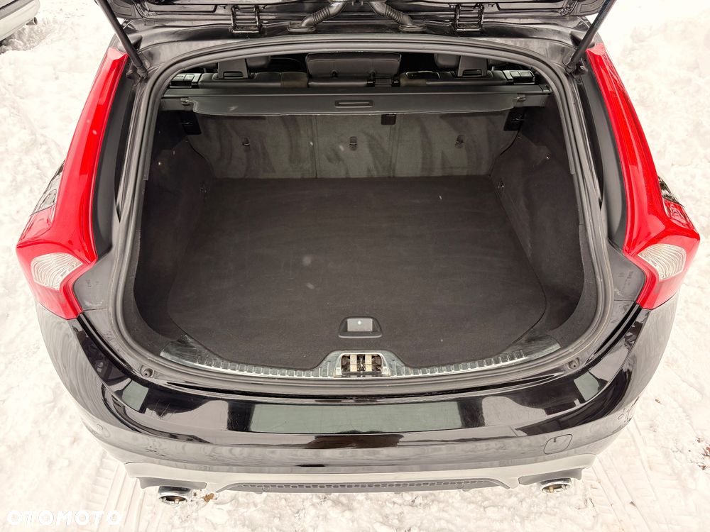 Volvo V60 D4 Geartronic RDesign - 26