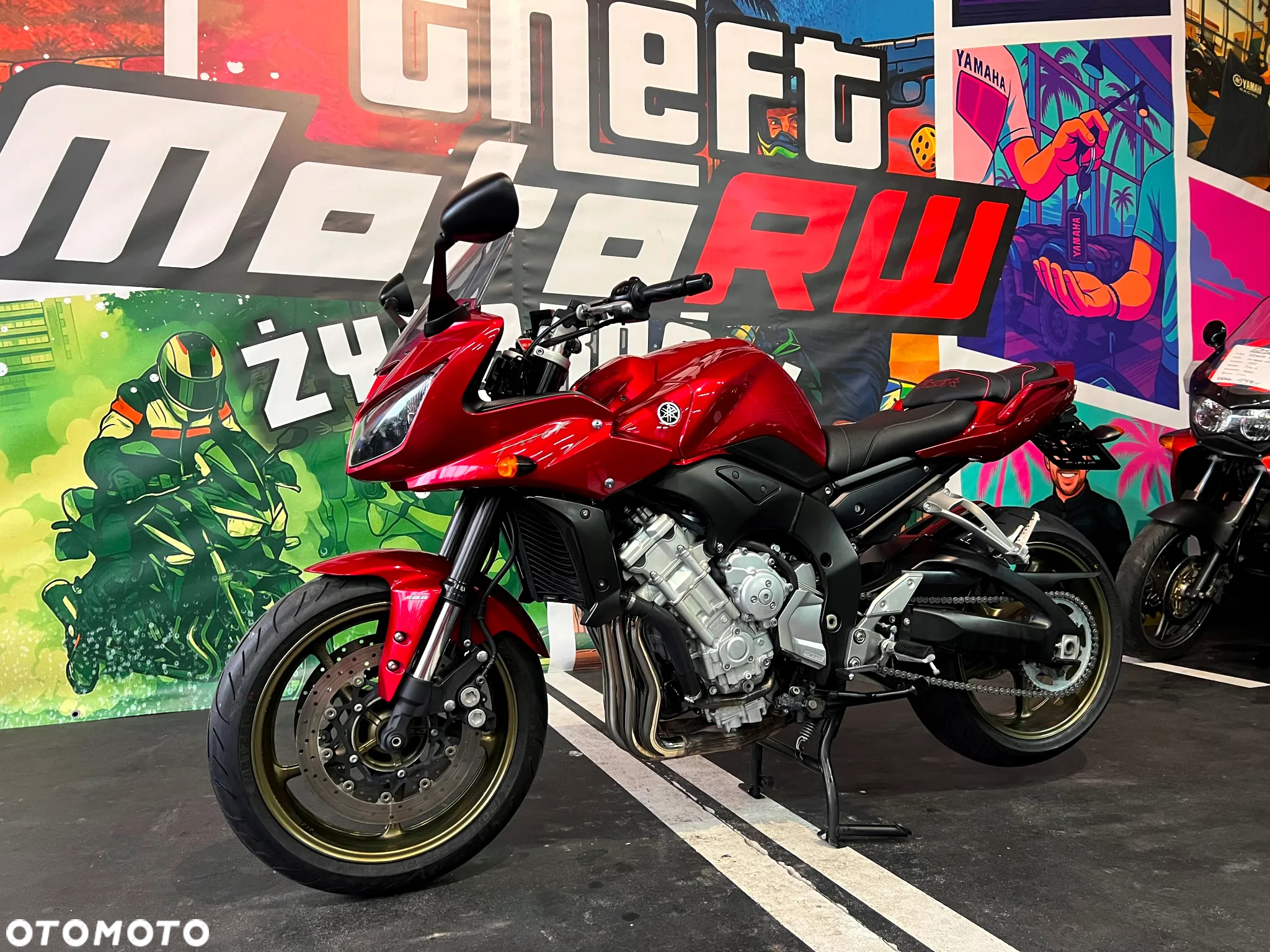 Yamaha FZ - 8