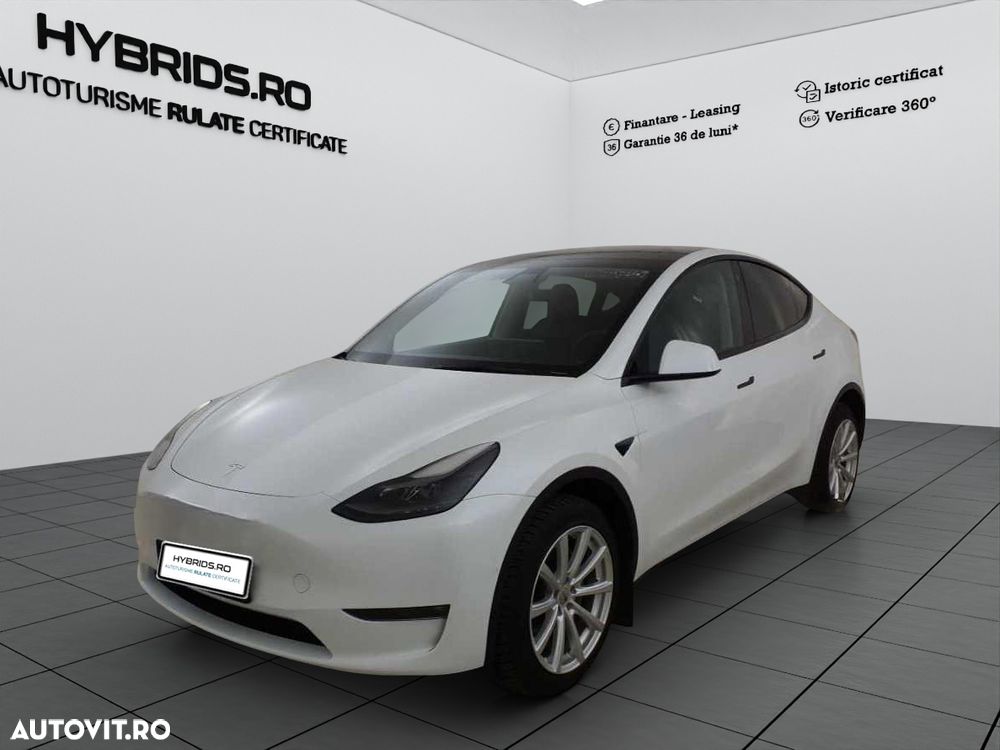 Tesla Model Y - 1