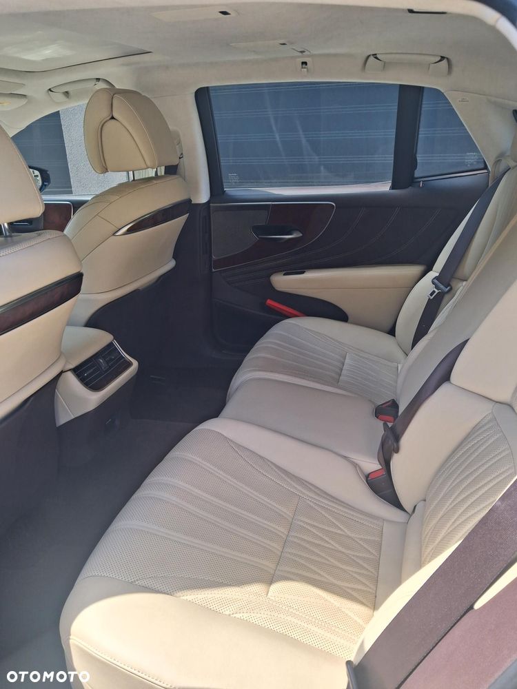 Lexus LS 500 Prestige AWD - 8