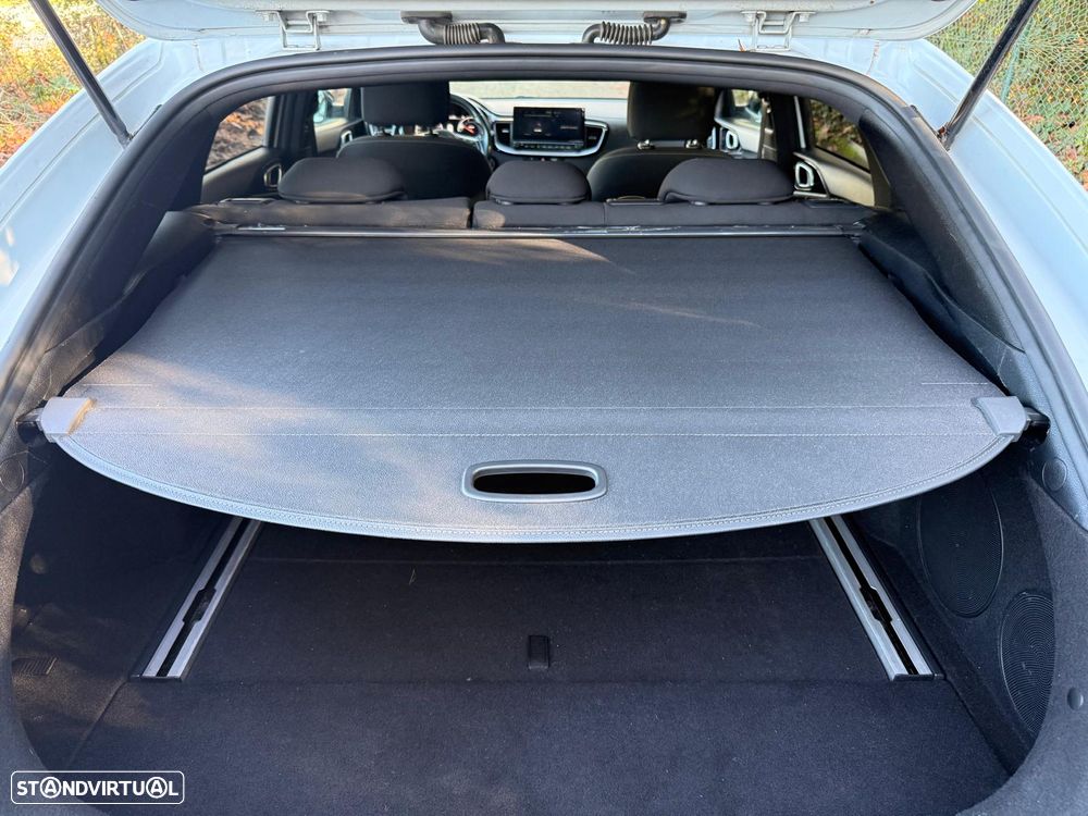 Kia ProCeed 1.6 CRDi SCR GT LINE - 23