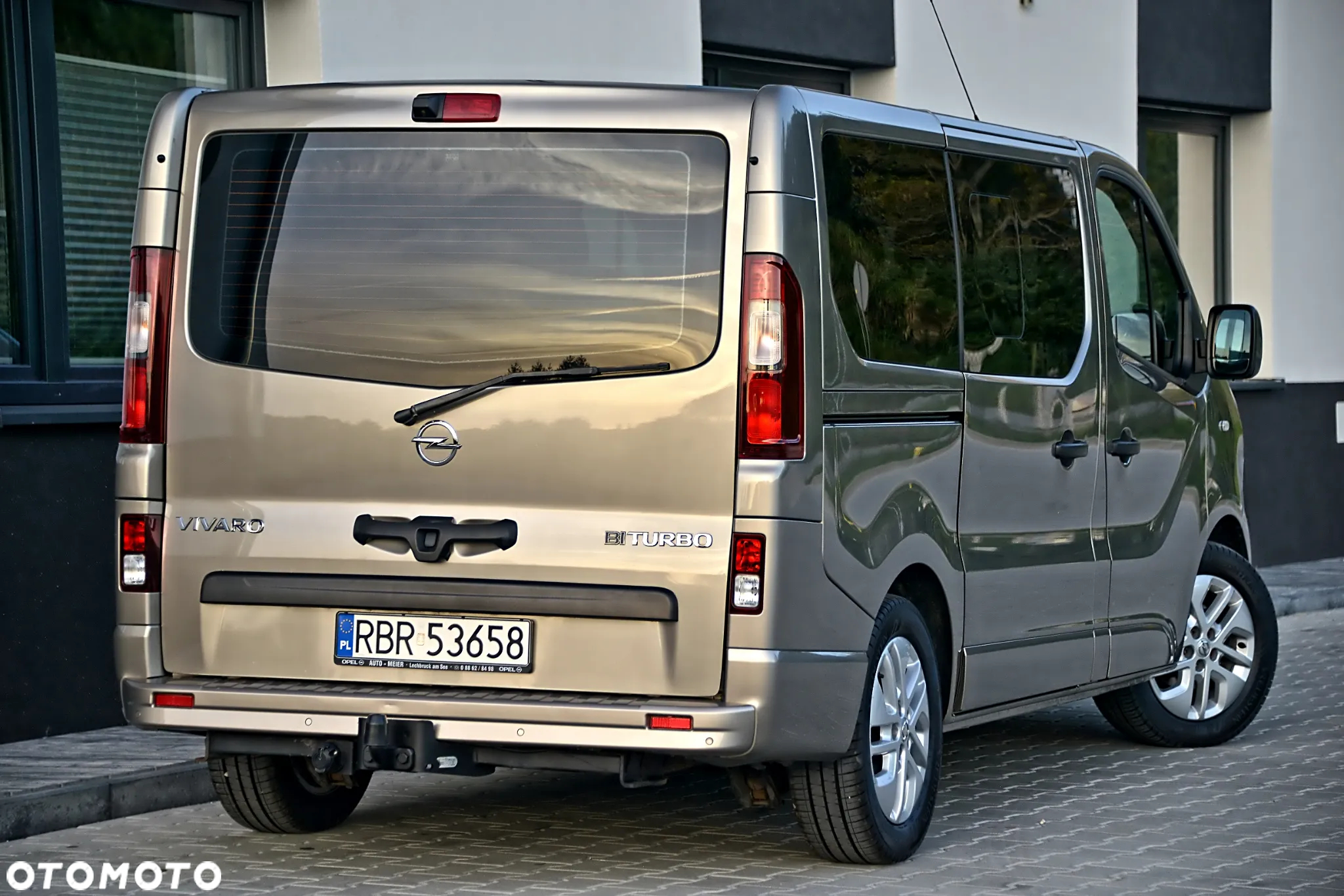 Opel Vivaro - 4