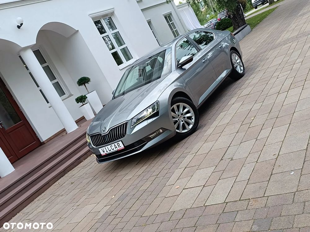 Skoda Superb 1.4 TSI ACT DSG Ambition - 40