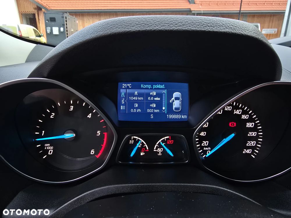 Ford Kuga 2.0 TDCi FWD Titanium - 26