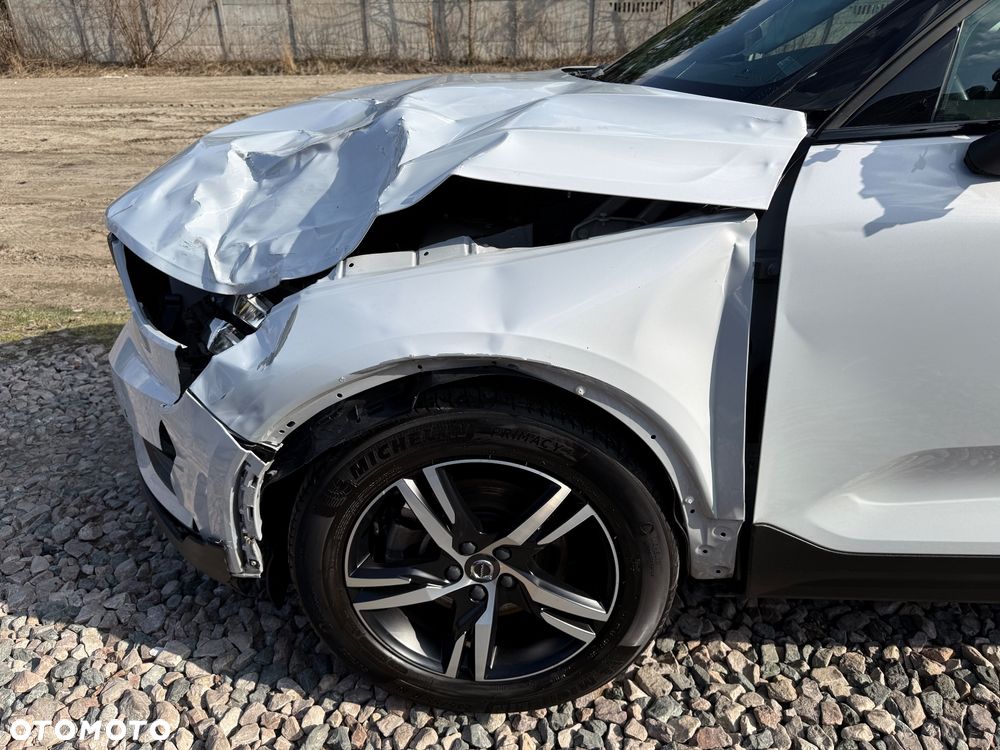 Volvo XC 40 D3 AWD Geartronic R-Design - 17