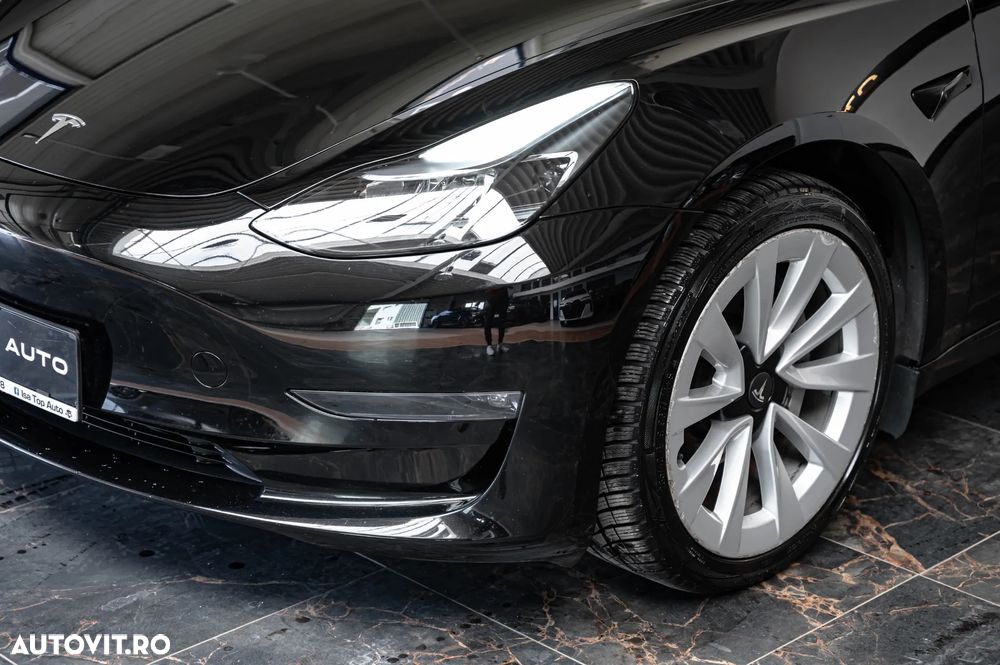 Tesla Model 3 Langstreckenbatterie Allradantrieb Dual Motor - 31