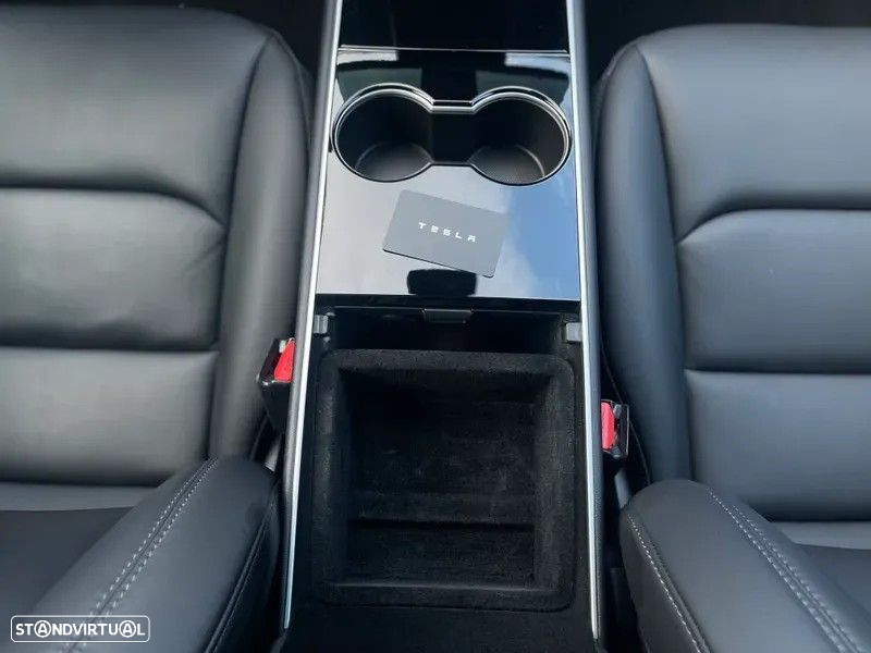 Tesla Model 3 Standard Range Plus RWD - 33