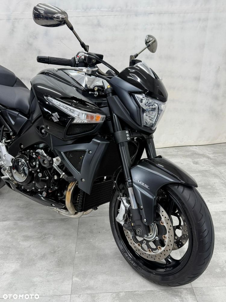 Suzuki GSX - 4