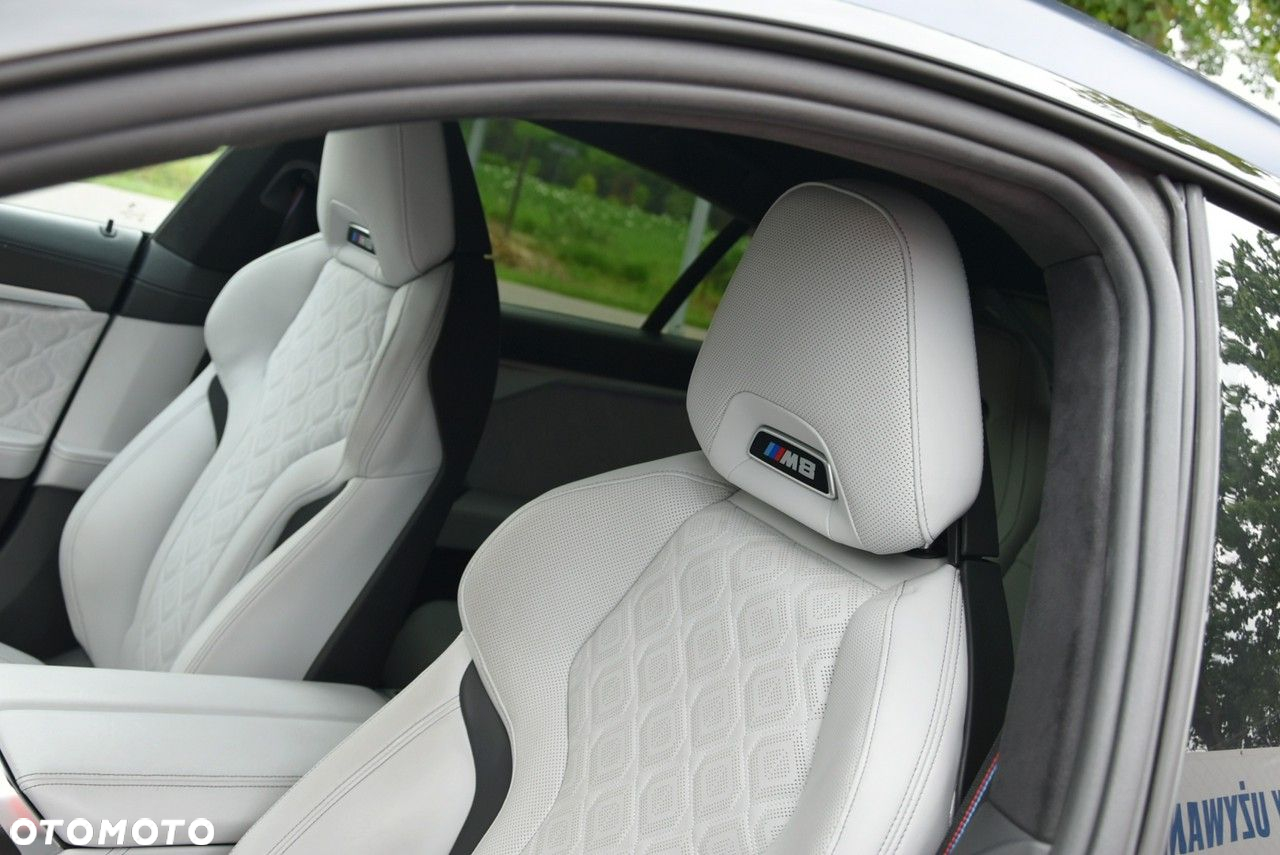 BMW M8 - 25