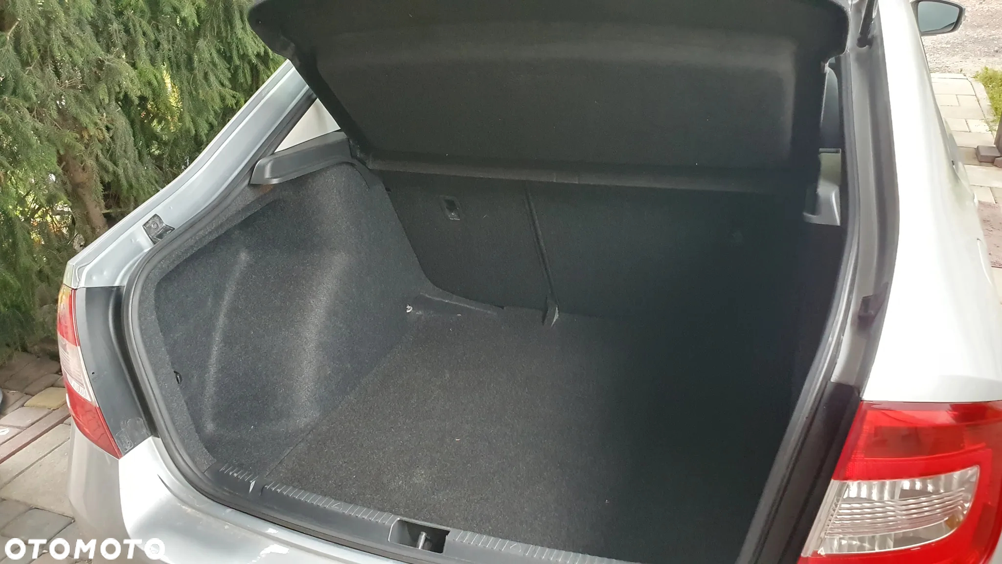 Skoda RAPID 1.2 TSI Active - 4