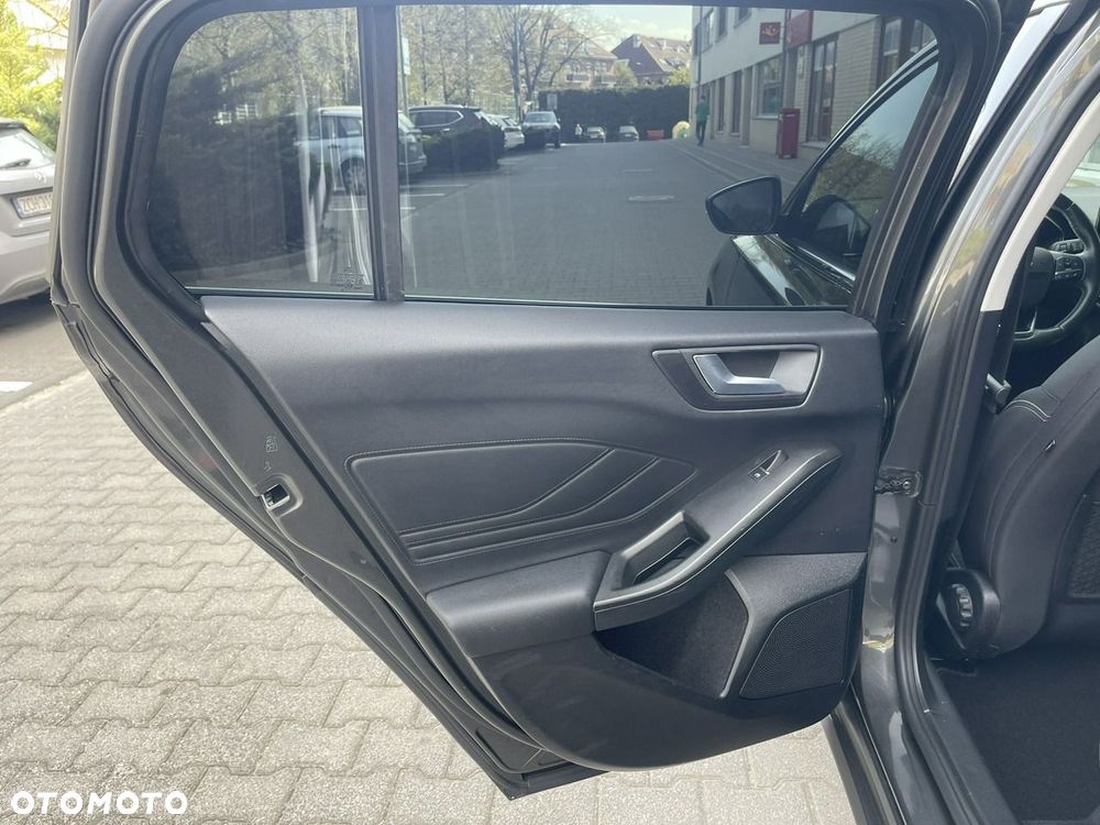 Ford Focus - 22