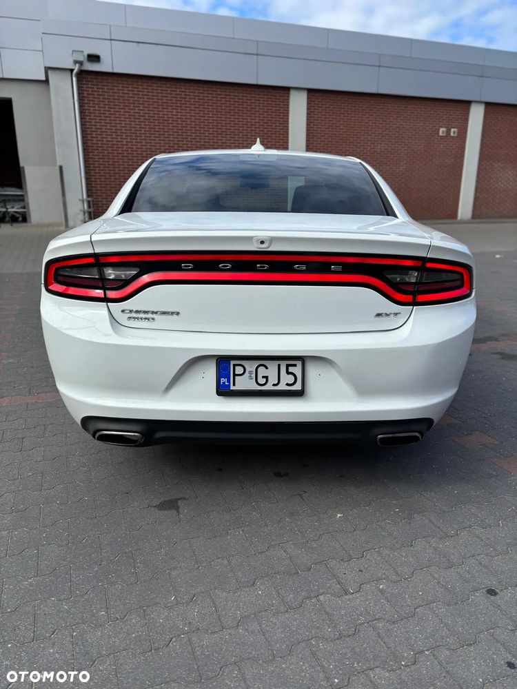 Dodge Charger 3.6 SXT AWD - 5