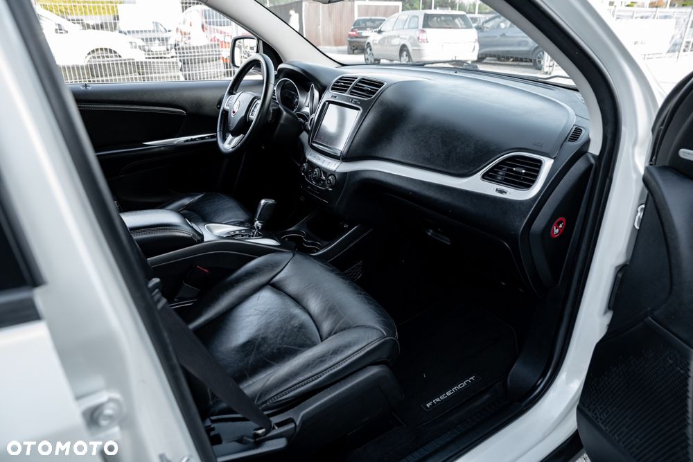 Fiat Freemont 2.0 Multijet 16V DPF Automatik Allrad Black Code - 23