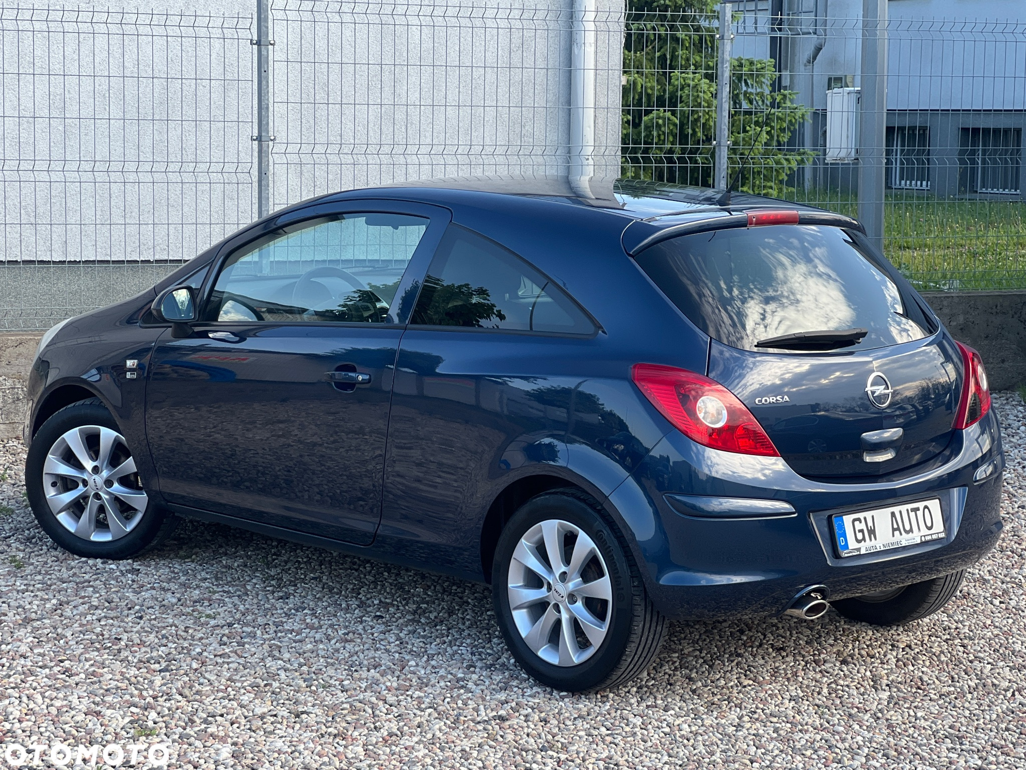 Opel Corsa 1.4 16V 150 Jahre - 8